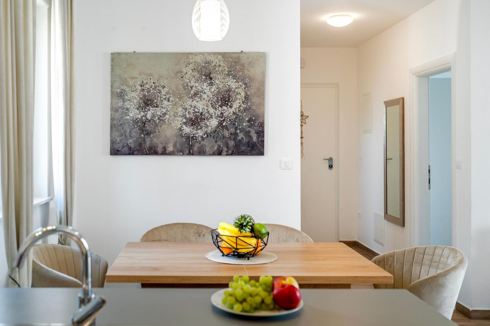 First Choice Apartment Rogoznica Рогозниця Екстер'єр фото